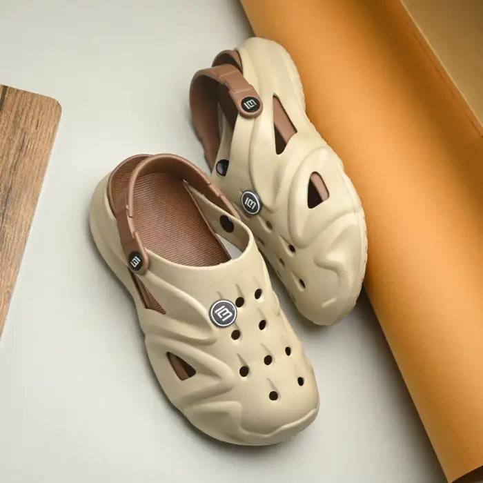 Birde Stylish Lightweight Dailywear Casual Clogs Sandals For Men